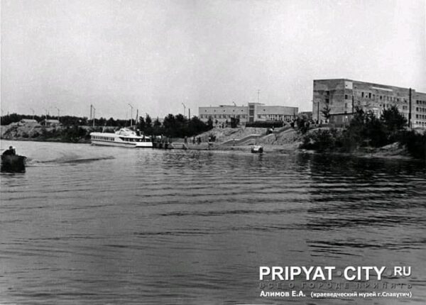First doctors arrive at the Chernobyl Power Plant – Forgotten Chernobyl