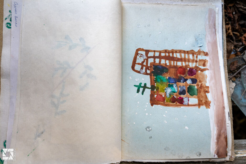 Drawings made by children in Nursery No. 10 (Cheburashka) in Pripyat in 1984.