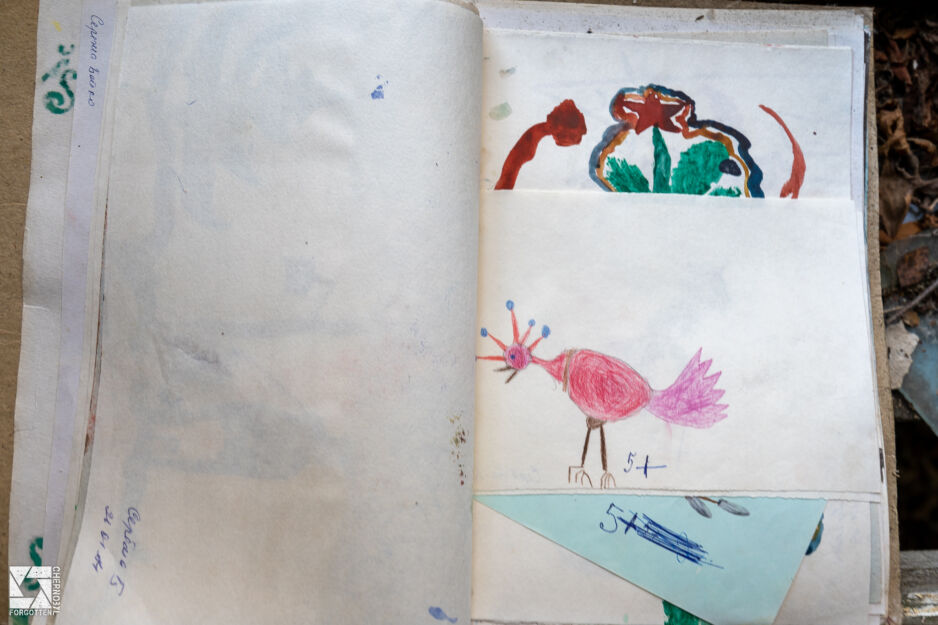 Drawings made by children in Nursery No. 10 (Cheburashka) in Pripyat in 1984.